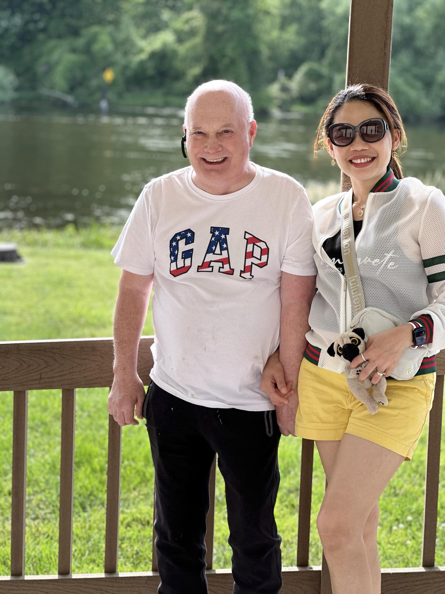 bg_08bd42e357